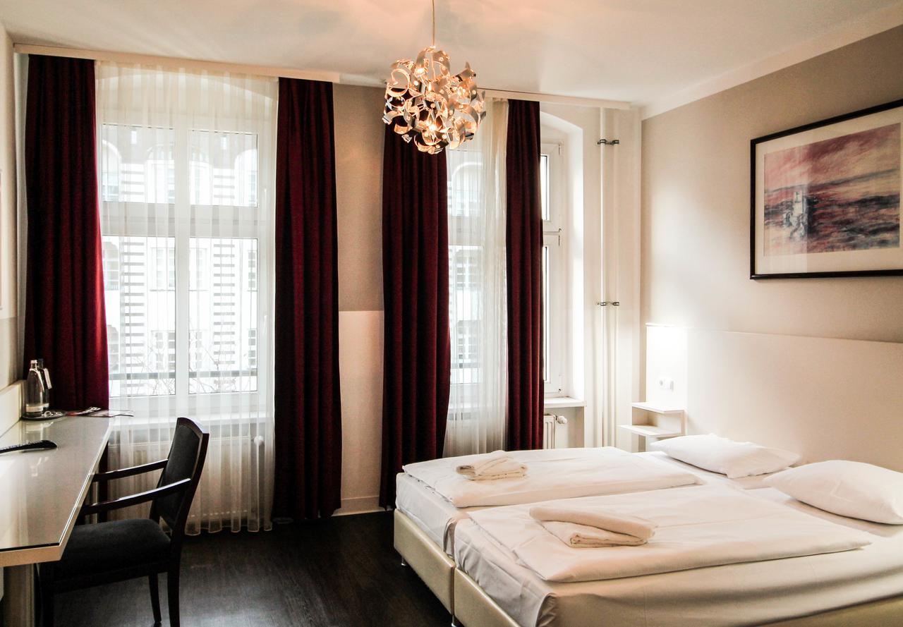 Superior Double or Twin Room,1276767346:JPEG