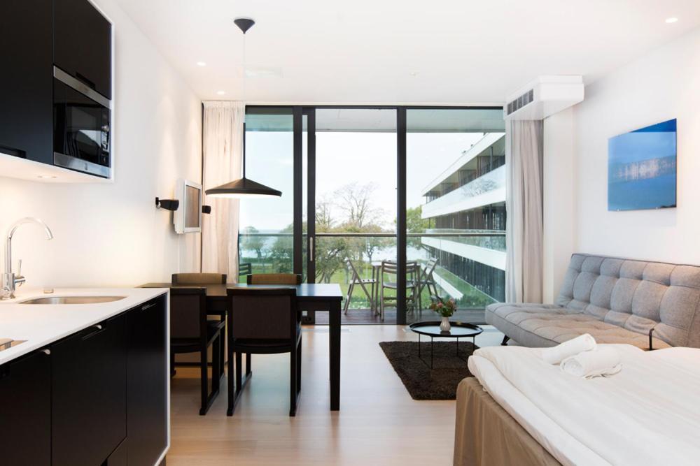 Double Room,370578136:JPEG