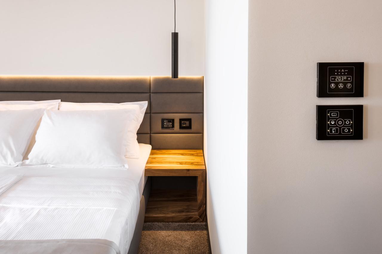 Superior Double Room,536166369:JPEG