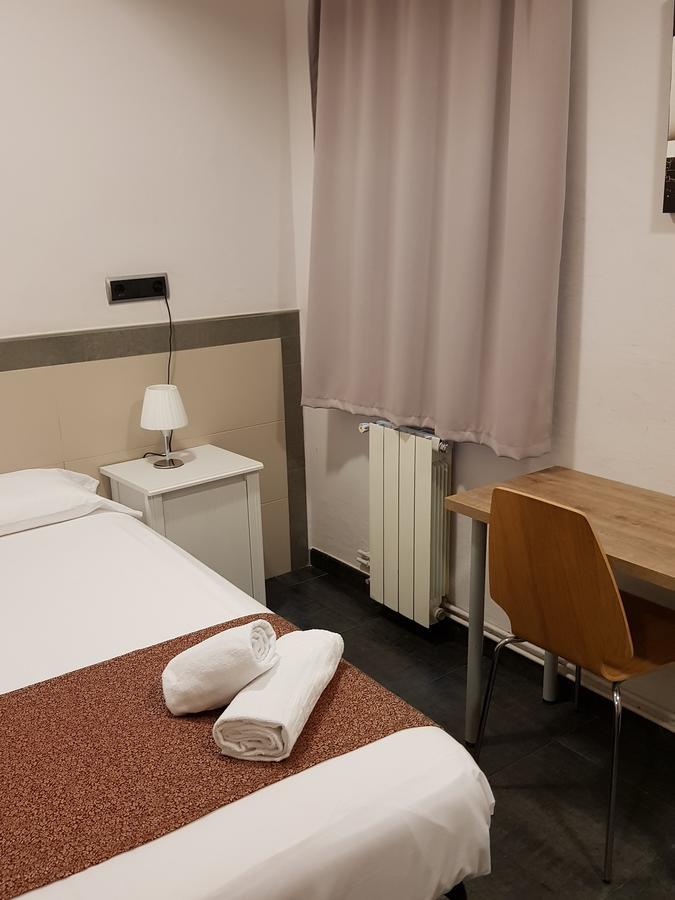 Enkeltværelse med eget badeværelse