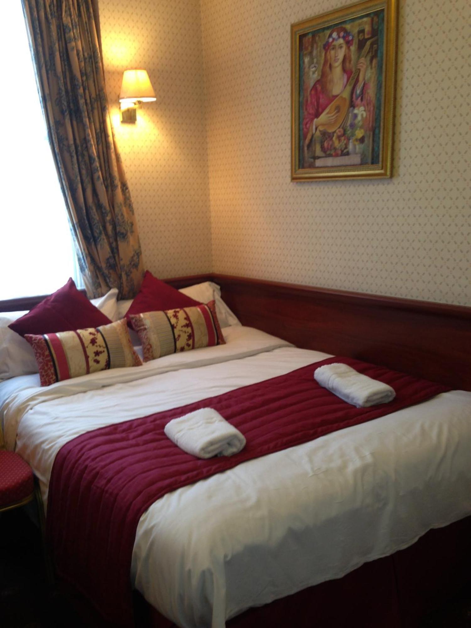 Double Room,62407435:JPEG