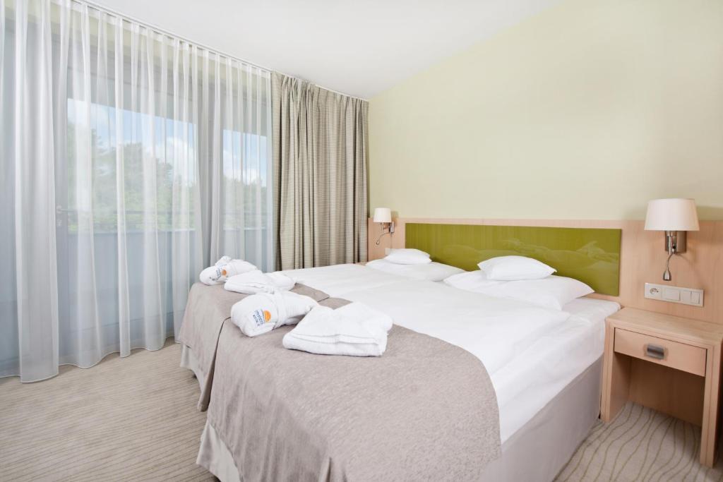 Single Room,418027281:JPEG