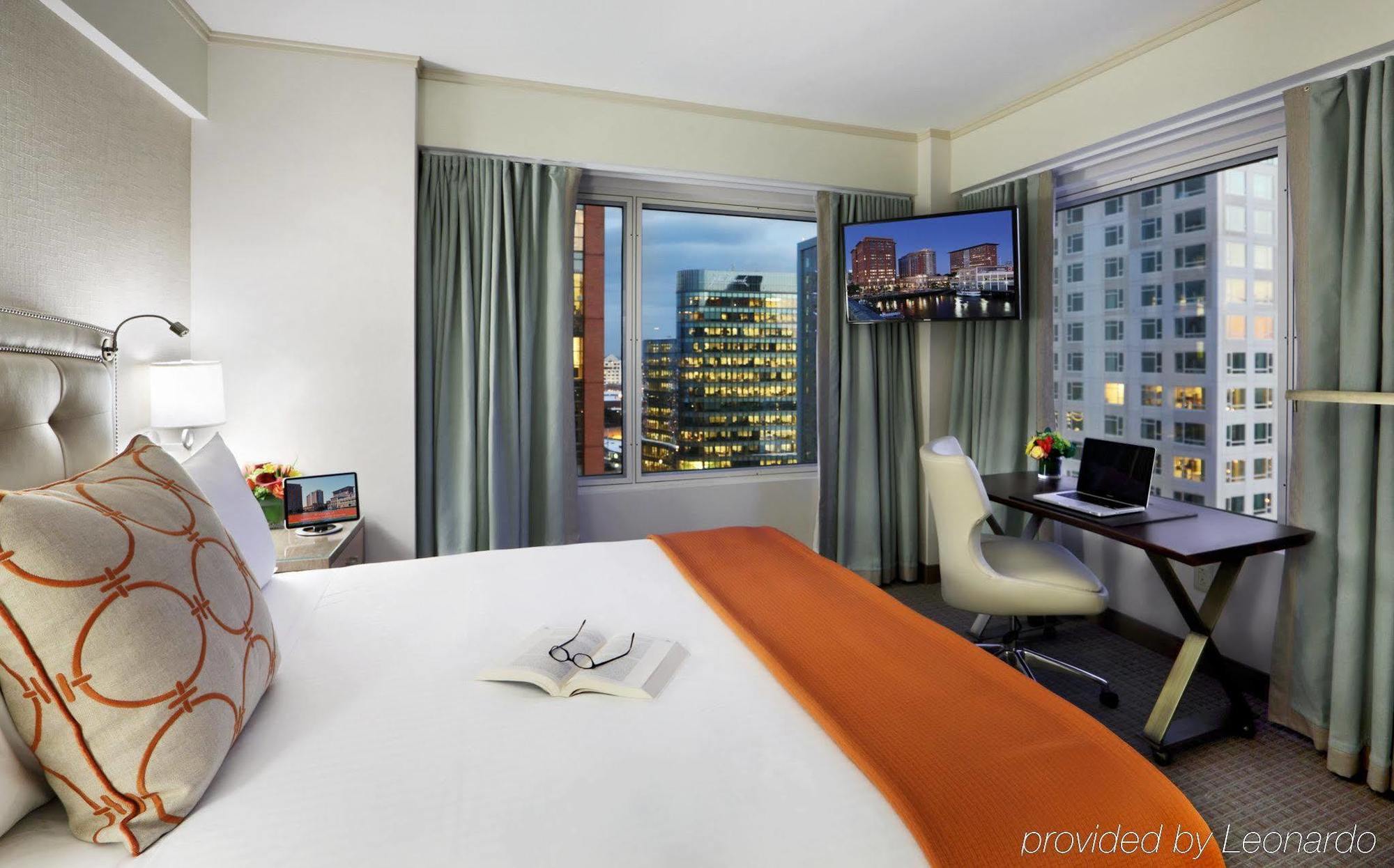 Executive Suite,704218783:JPEG