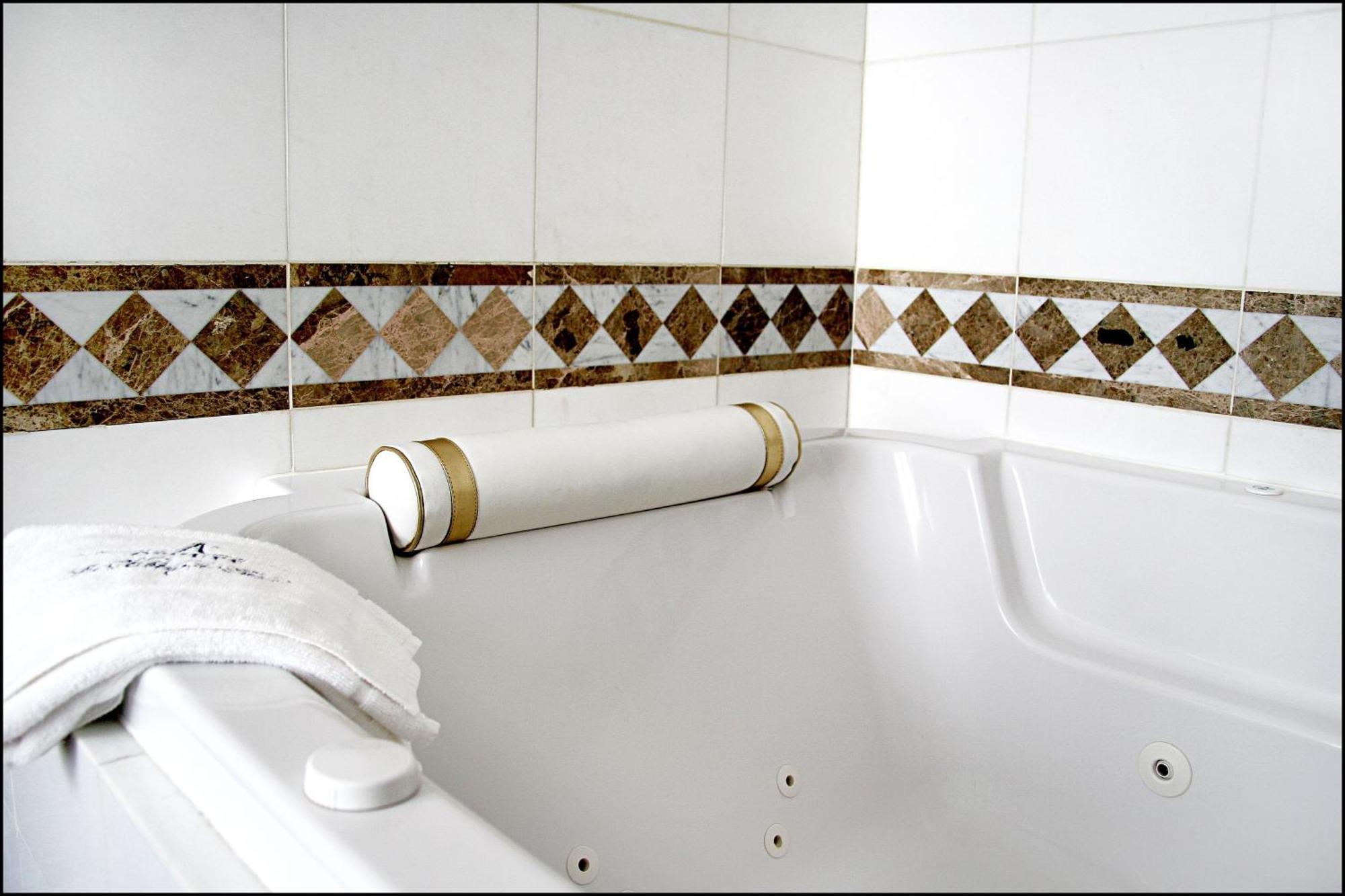 Deluxe Double Room Spa Bath,1771699665:JPEG