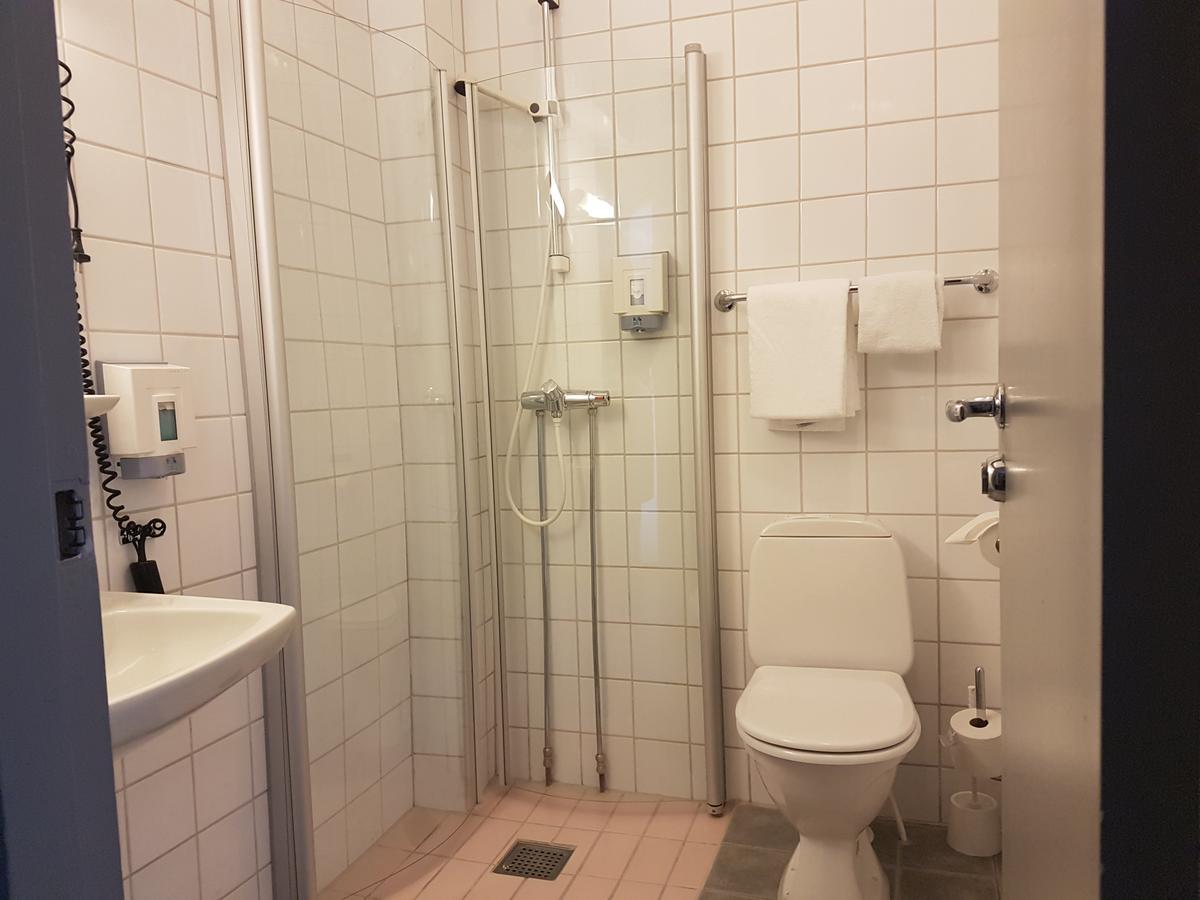 Enkeltrom Standard med dusj