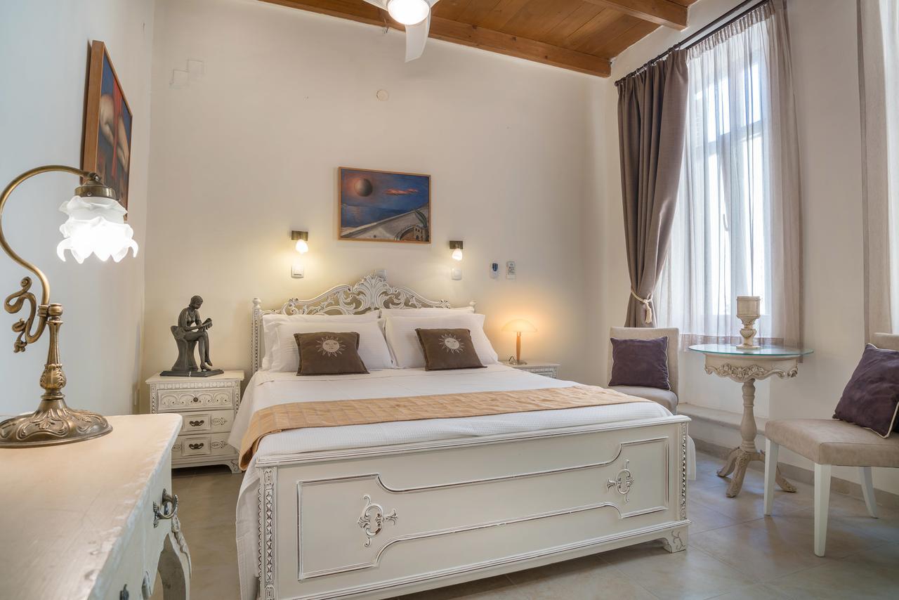 Superior Double Room with Spa Bath,608975984:JPEG