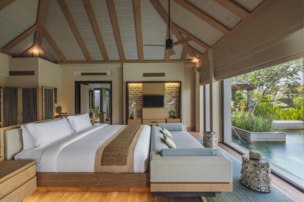 Cliff Three-Bedroom Private Pool Villa Daily Resort Activity