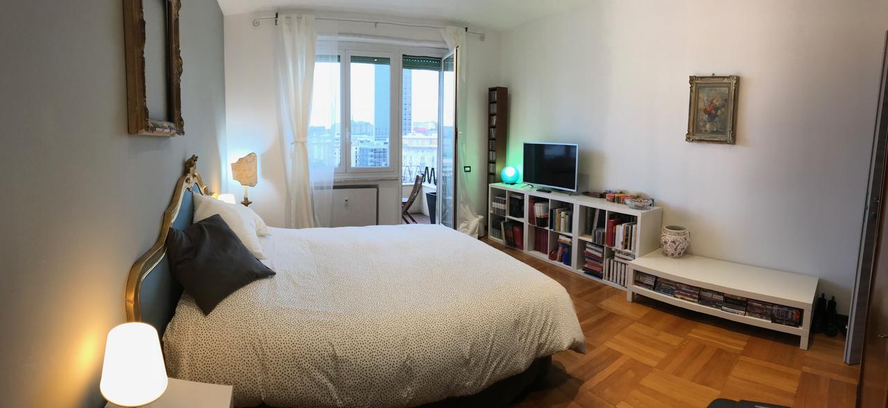 Dubbelrum med eget badrum utanför rummet