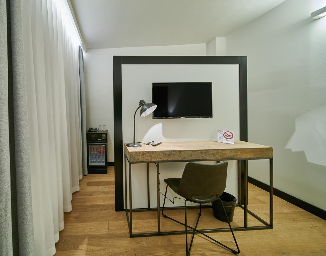 Design Double Room with Balcony - without Lift