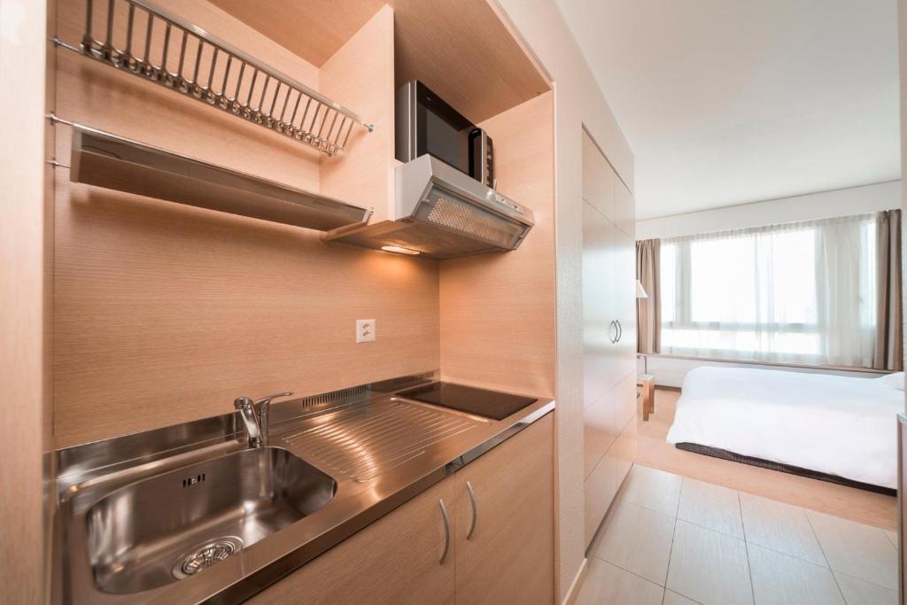 Classic Studio,63416560:JPEG