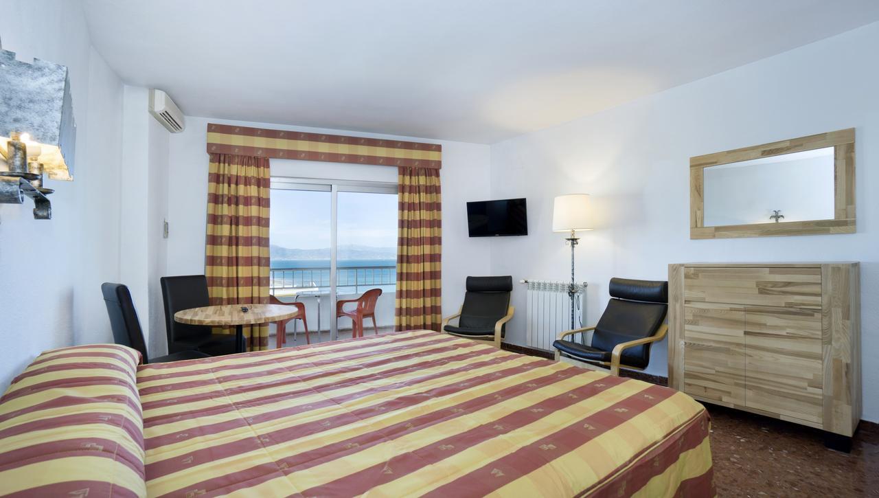 Studio med sidoutsikt över havet (2 vuxna + 1 barn)