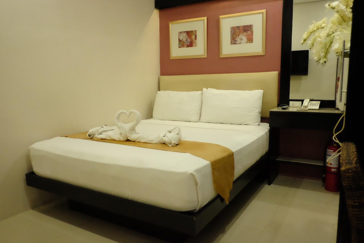 Deluxe Double Room,1580578571:JPEG