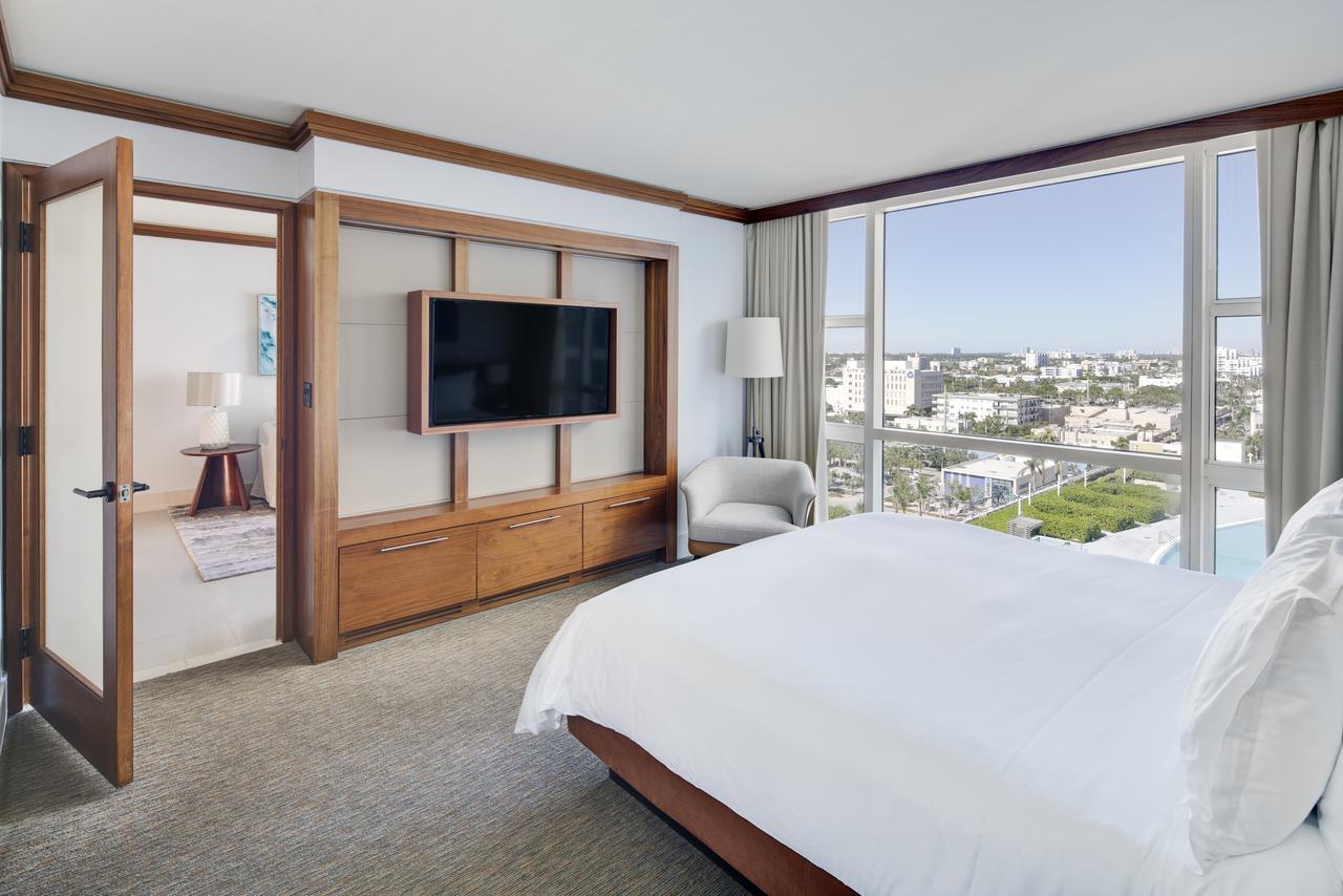 One-Bedroom Apartment King Bed with City View,1276596796:JPEG