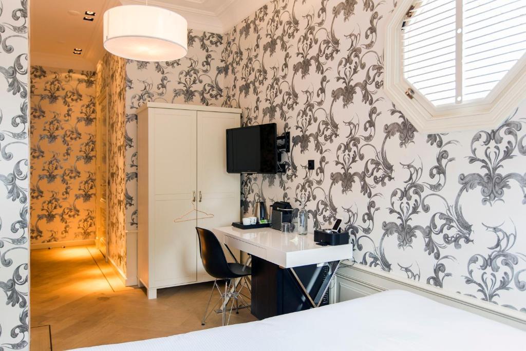 Standard Double Room Canal View