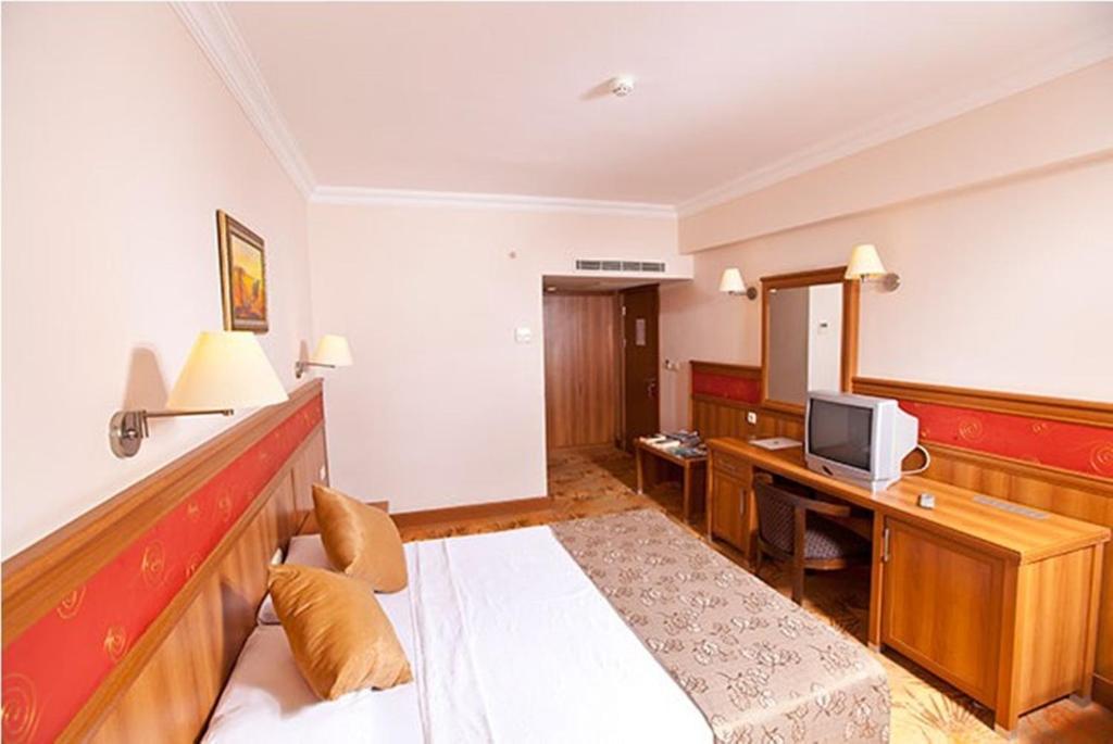 Standard Room,64455169:JPEG