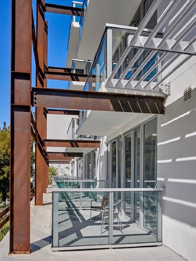 Terrace 1 Bedroom Suite – Kitchenette Terrace