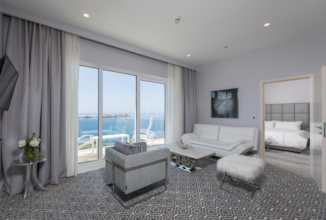 Superior King Suite Sea View Balcony