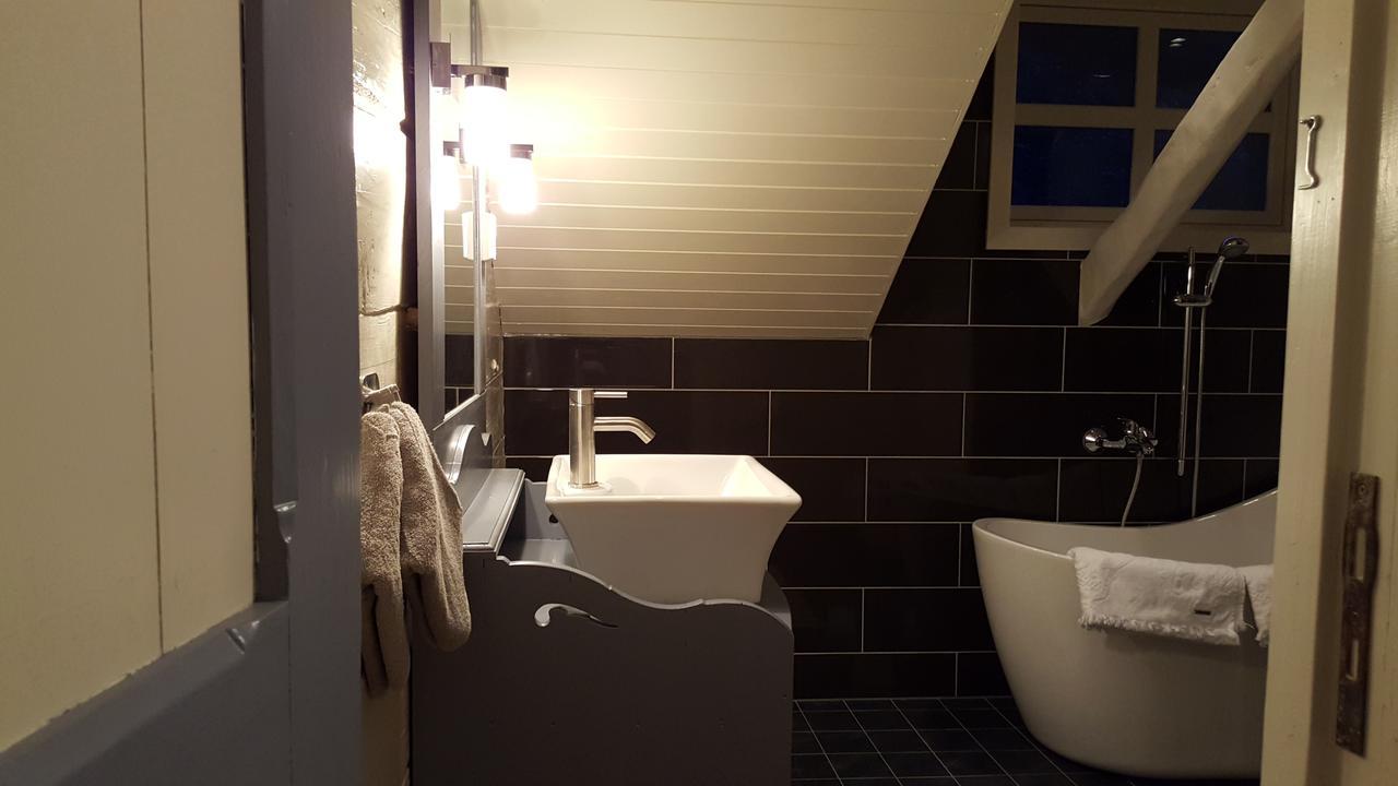 Dobbeltrom Deluxe med badekar