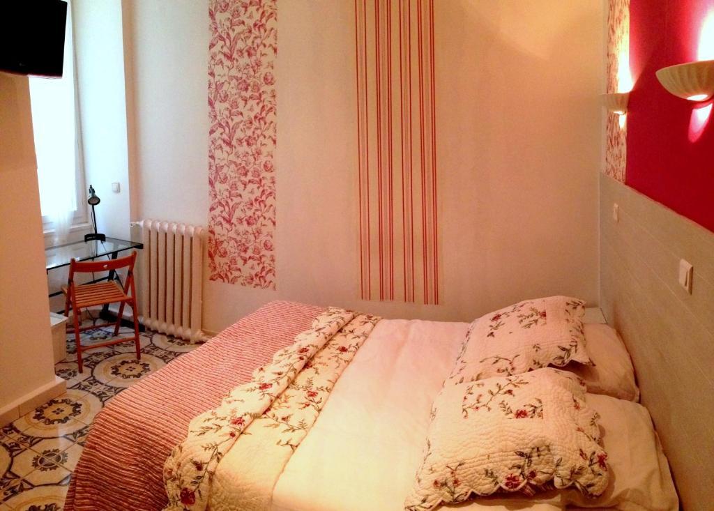 Single Room,1369725782:JPEG