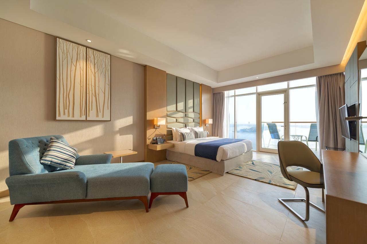 One-Bedroom Suite Sea View Hotel Private Beach Access