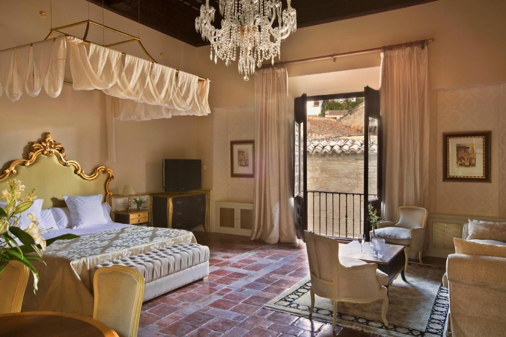 Suite 1800 with Alhambra Partial Views