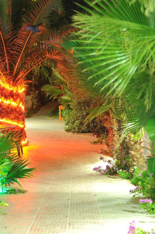 Studio with Garden View (3 Adults),110279751:JPEG