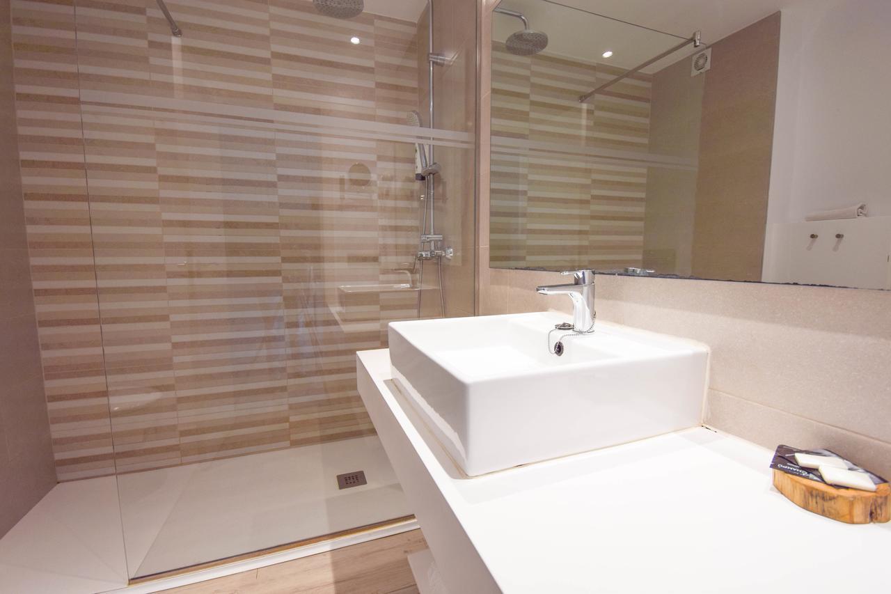 Superior One-Bedroom Apartment with Sea View,665559795:JPEG
