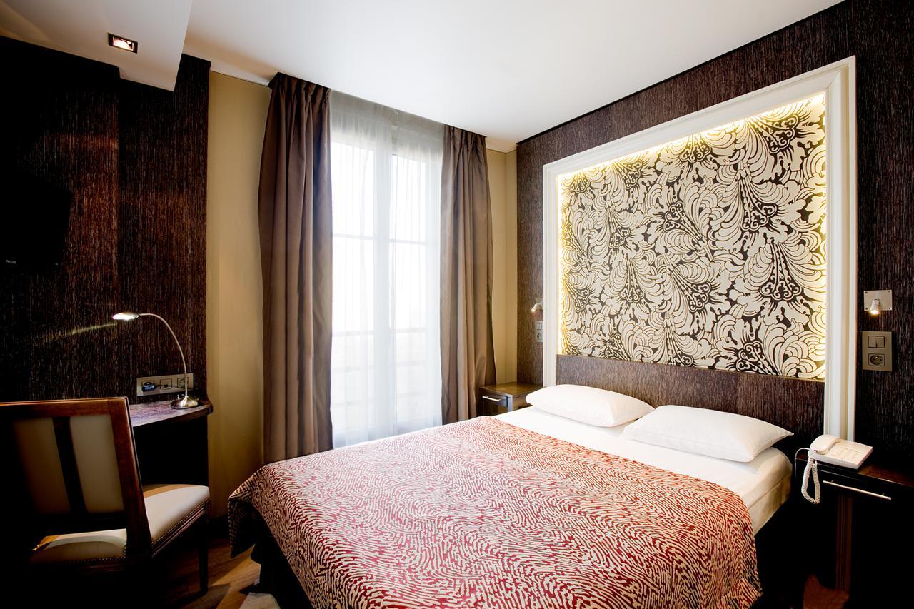 Two Connecting Double Rooms