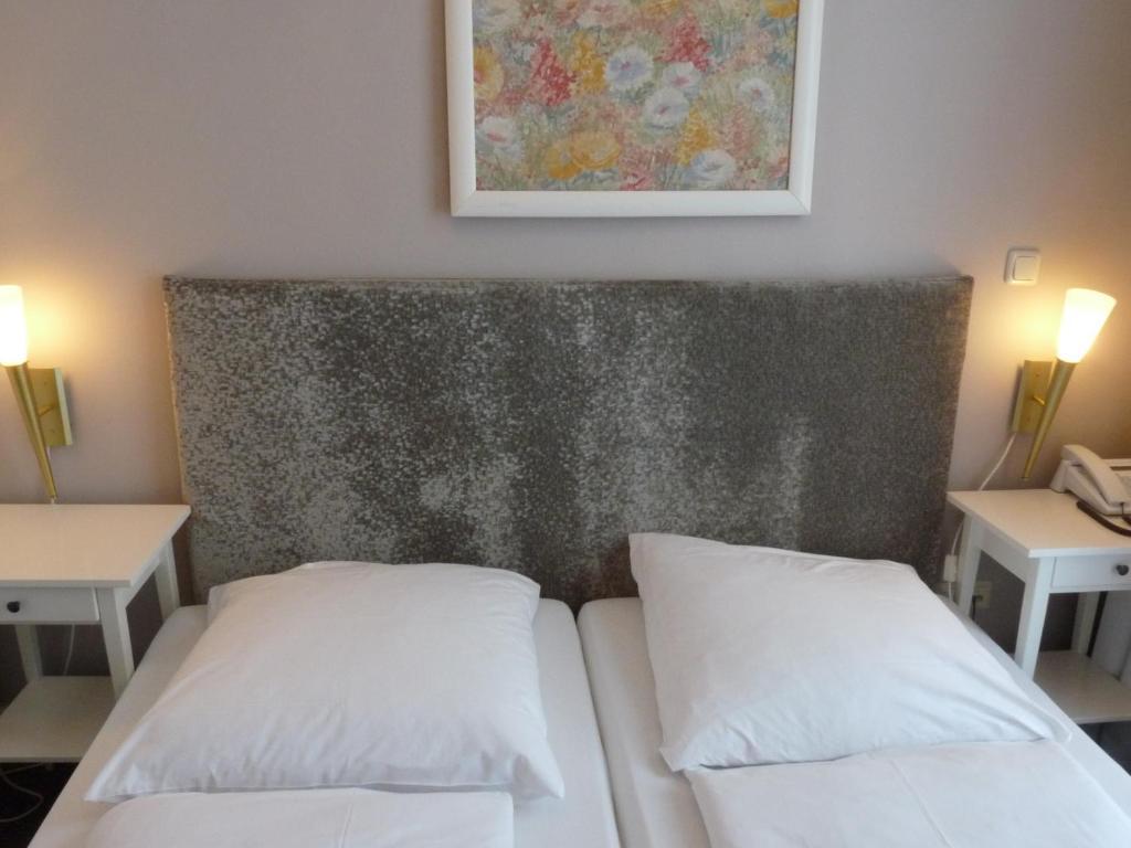 Comfort Double or Twin Room,63386731:JPEG
