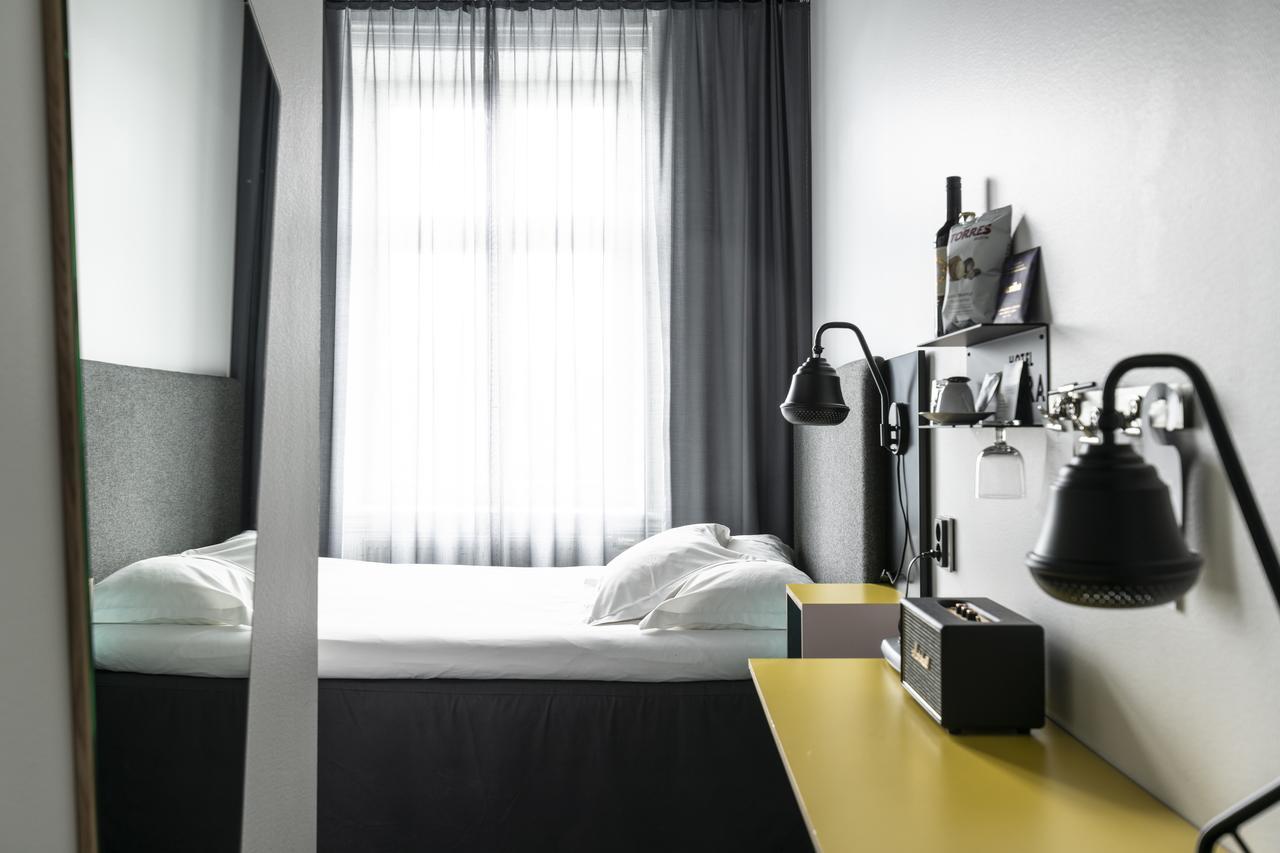 Lite enkeltrom (140 cm bred seng)