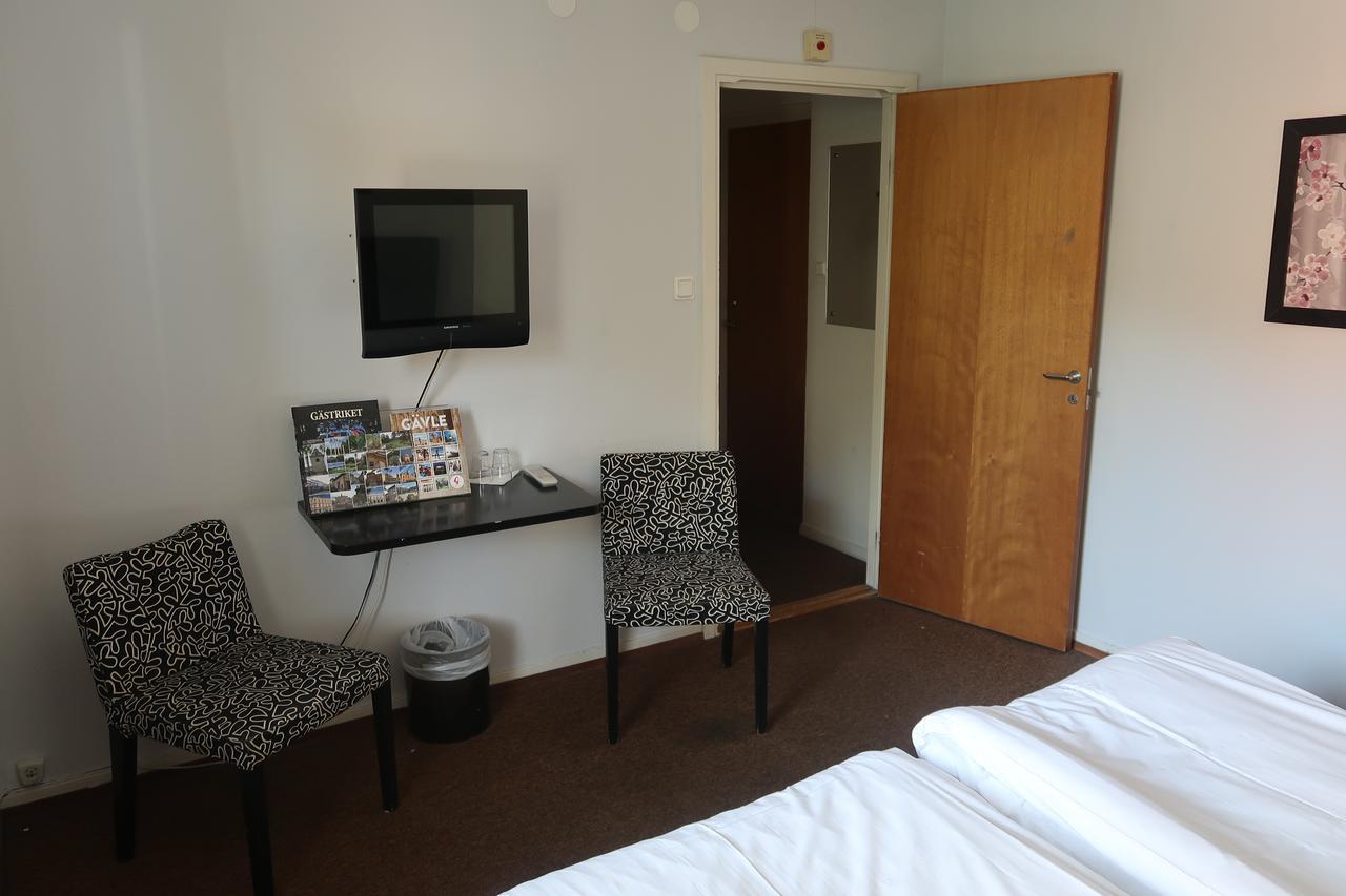 Twin Room,1746844715:JPEG