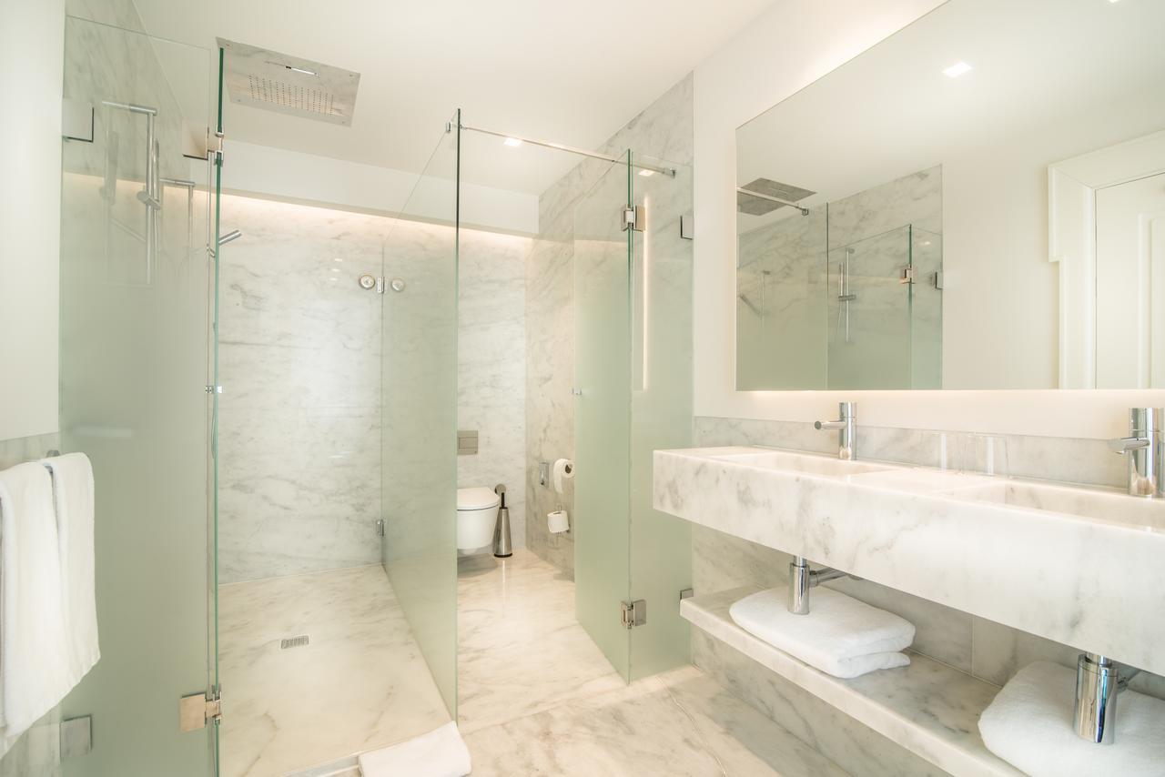 Premium Double or Twin Room City View
