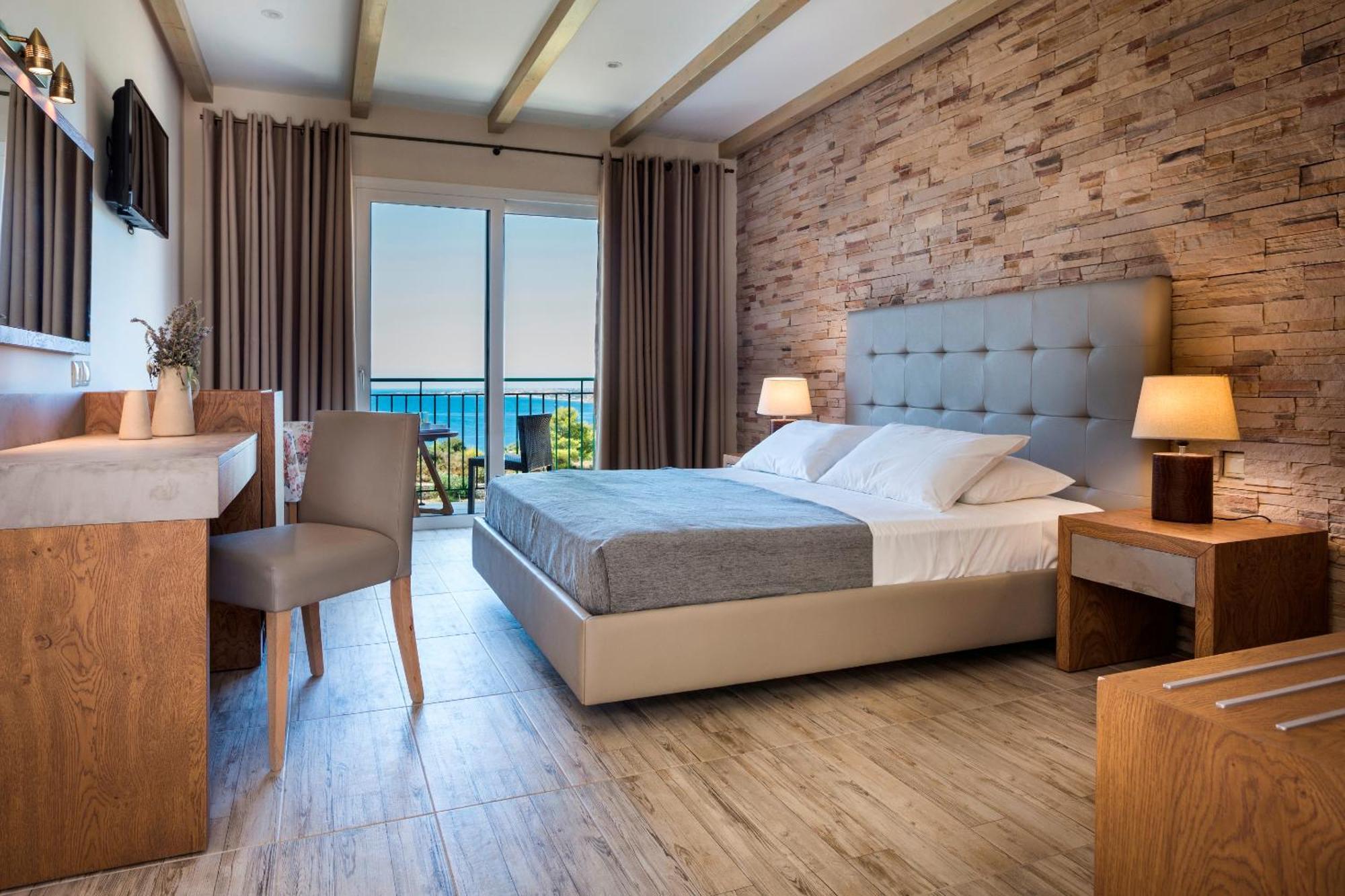 Deluxe Double Room,677845041:JPEG