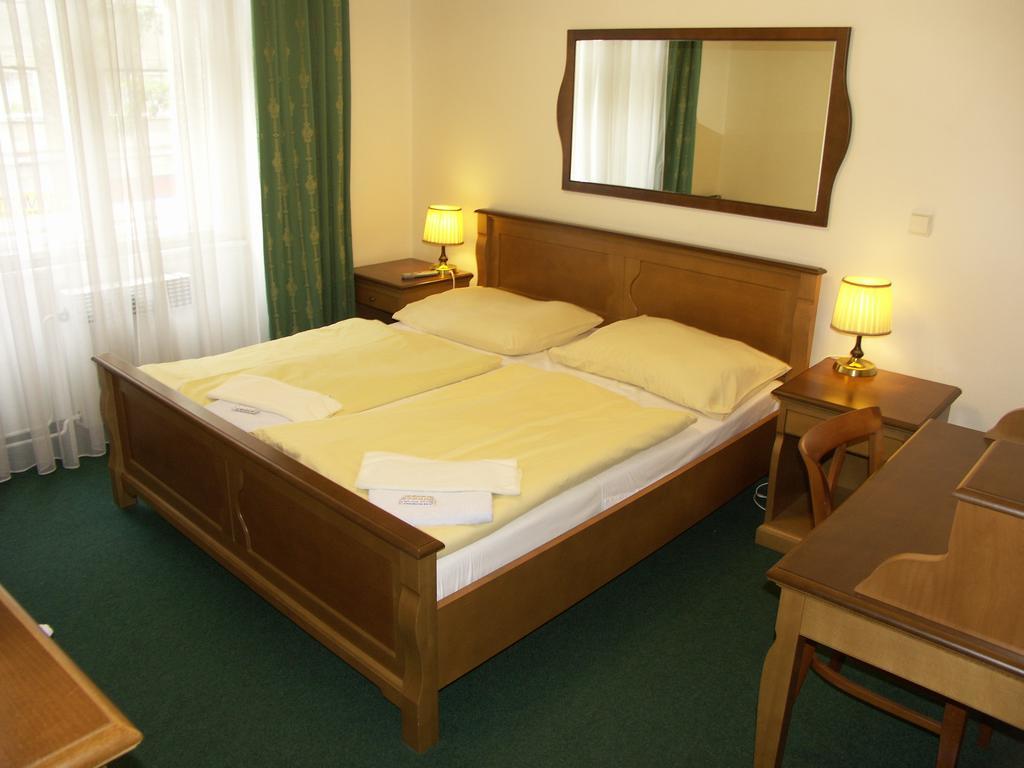 Dobbeltrom/Tomannsrom Deluxe