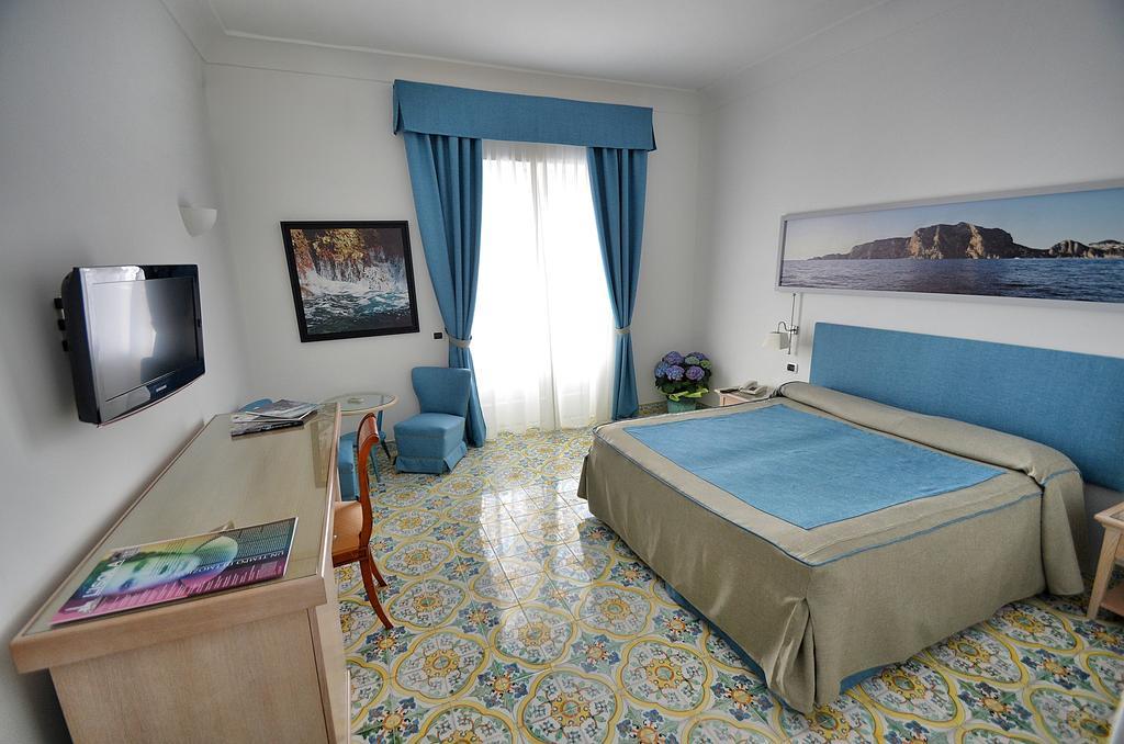 Deluxe Double or Twin Room,67982813:JPEG
