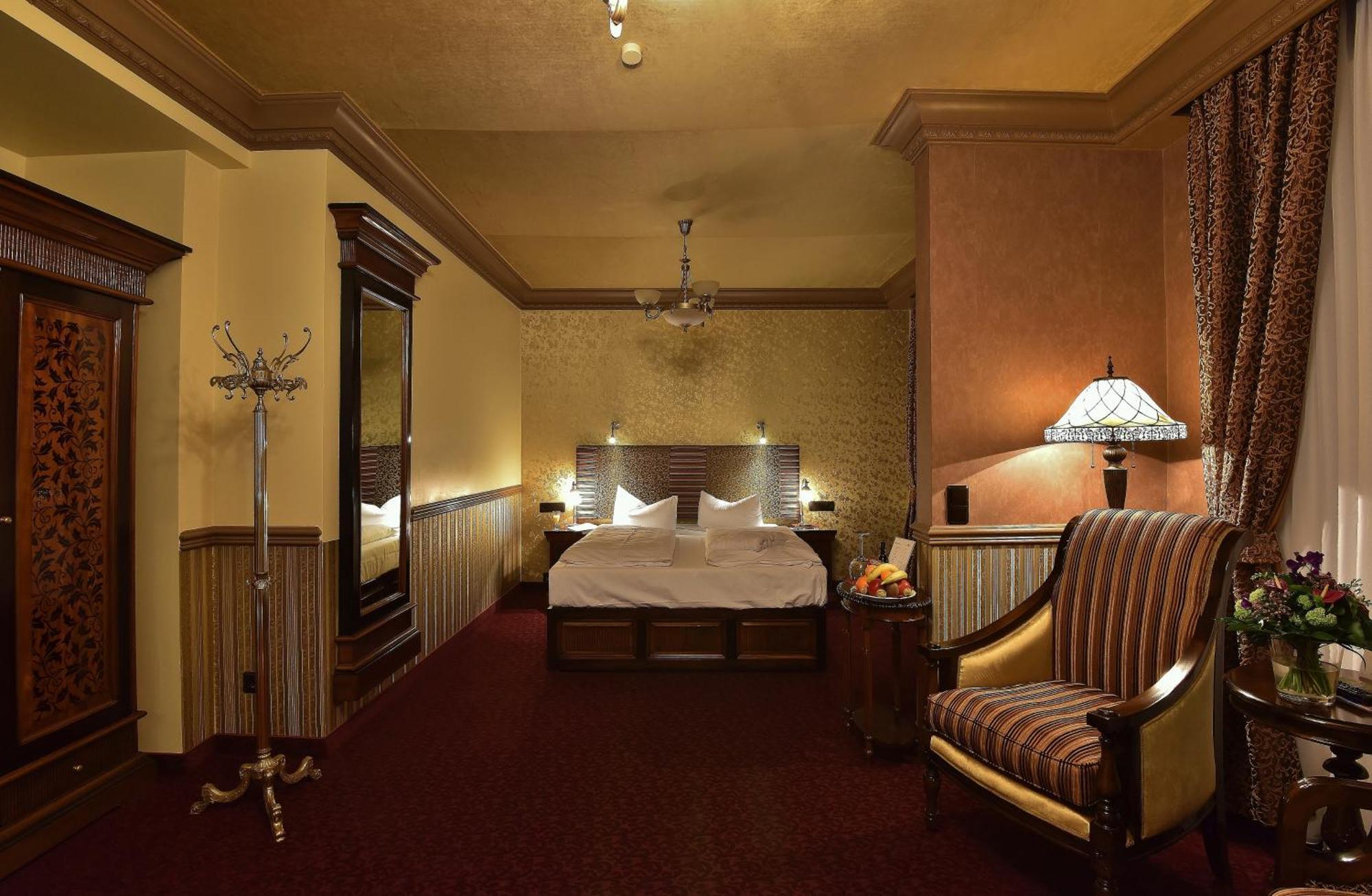 Premium Plus Double or Twin Room - Garden Side,679081377:JPEG