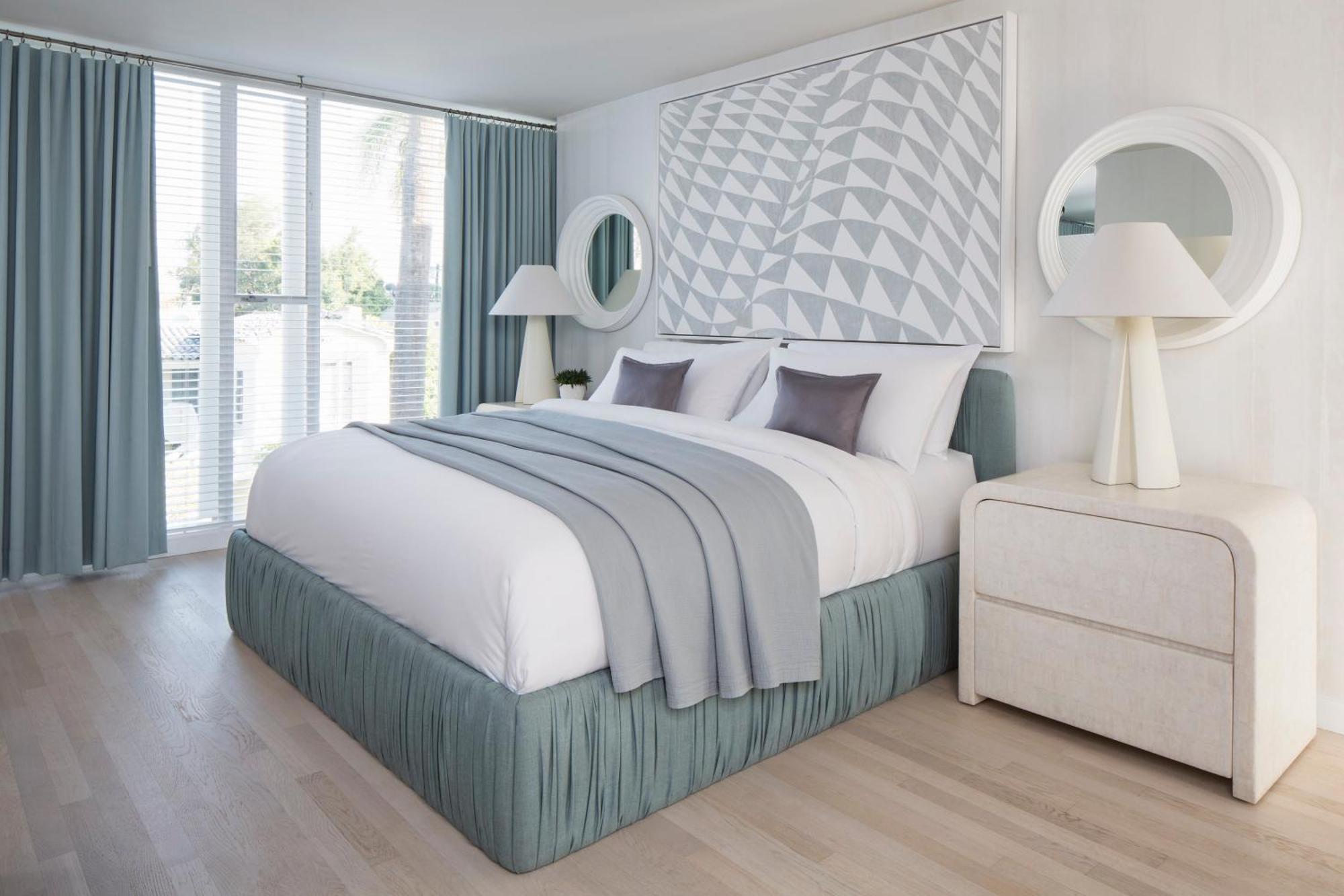 Junior King Suite