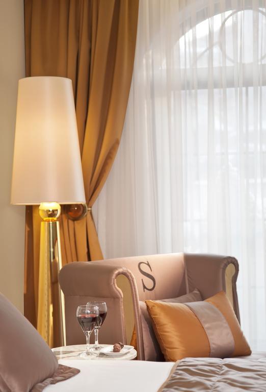 Deluxe Attic Room,194248114:JPEG