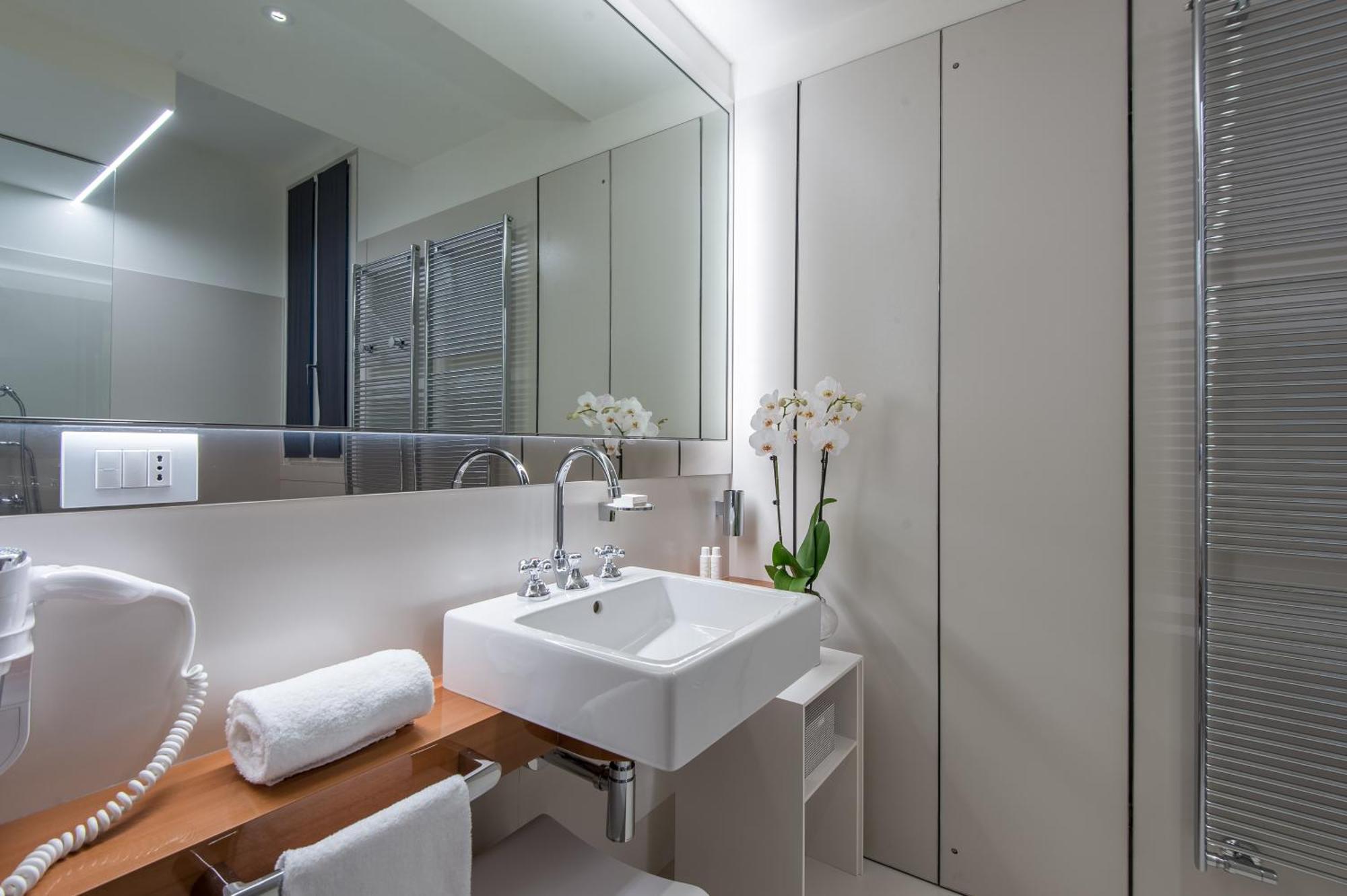 Executive One-Bedroom Apartment no smoking