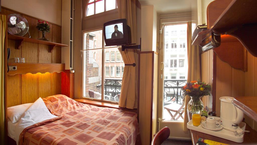 Double Room with Balcony,117016504:JPEG