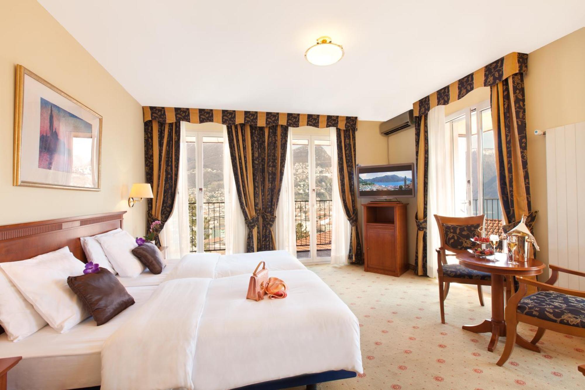 Superior Panorama Twin Room Lake View