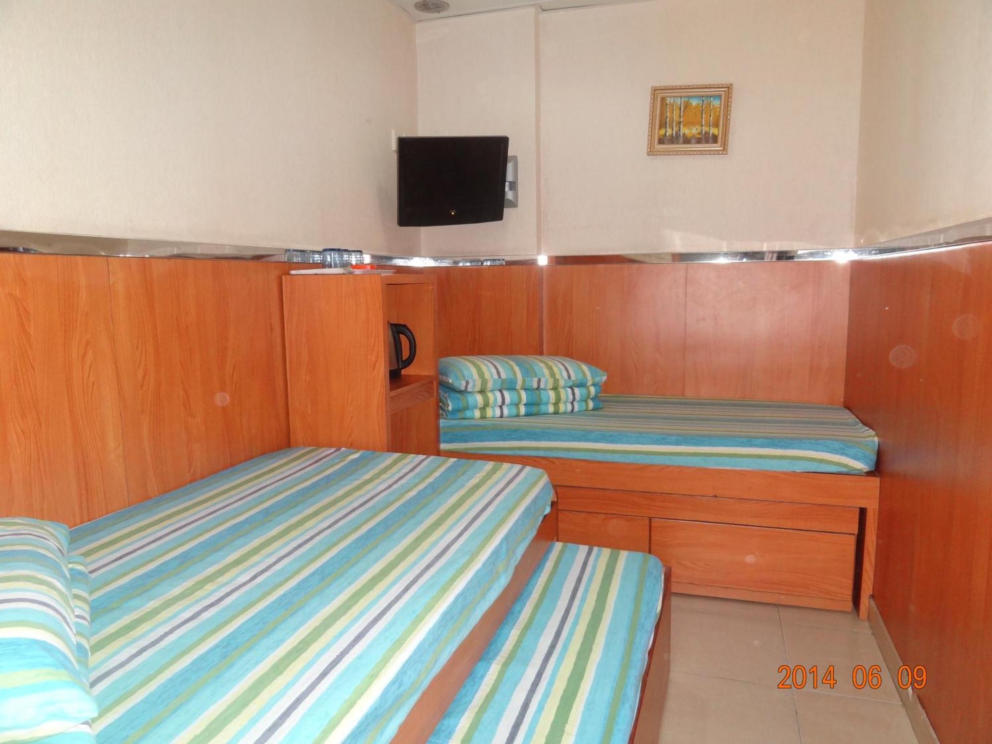 Comfort Triple Room without Window