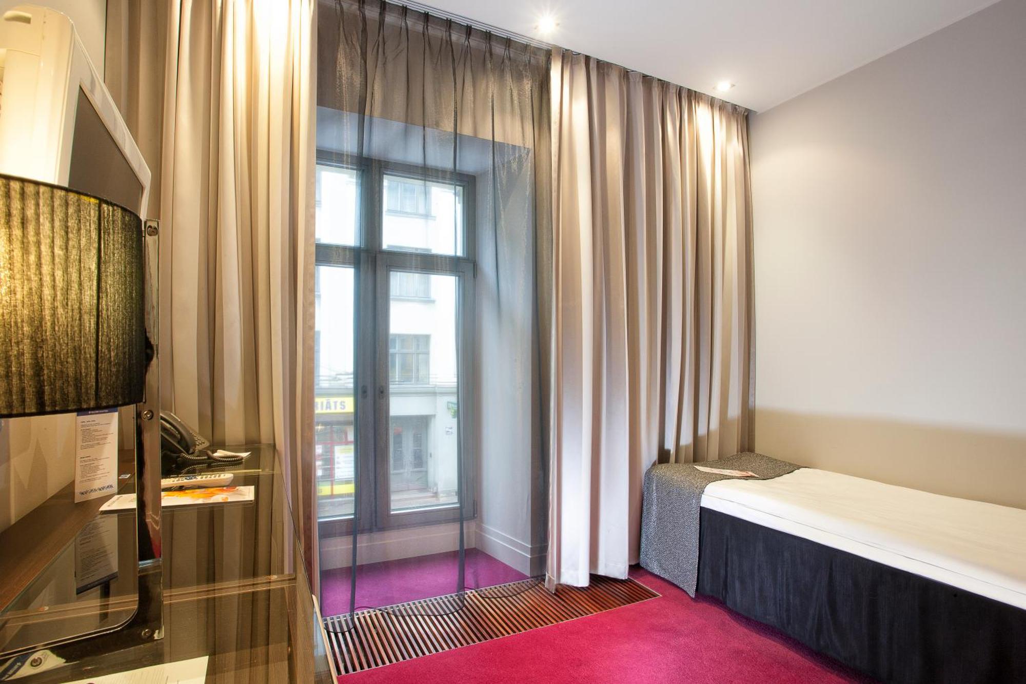 Standard Single Room,925568776:JPEG