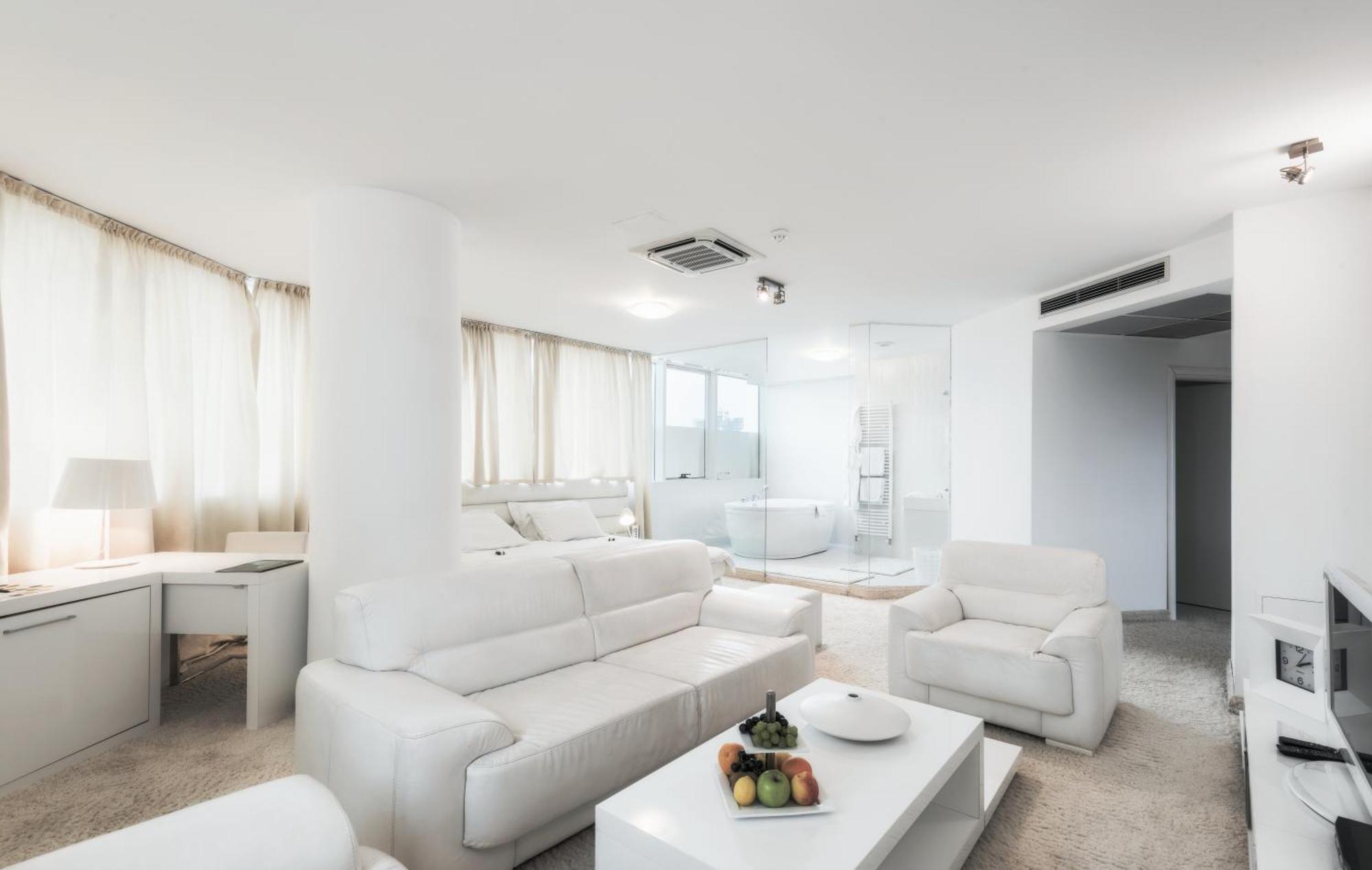 Pure White Apartment,1713904977:JPEG