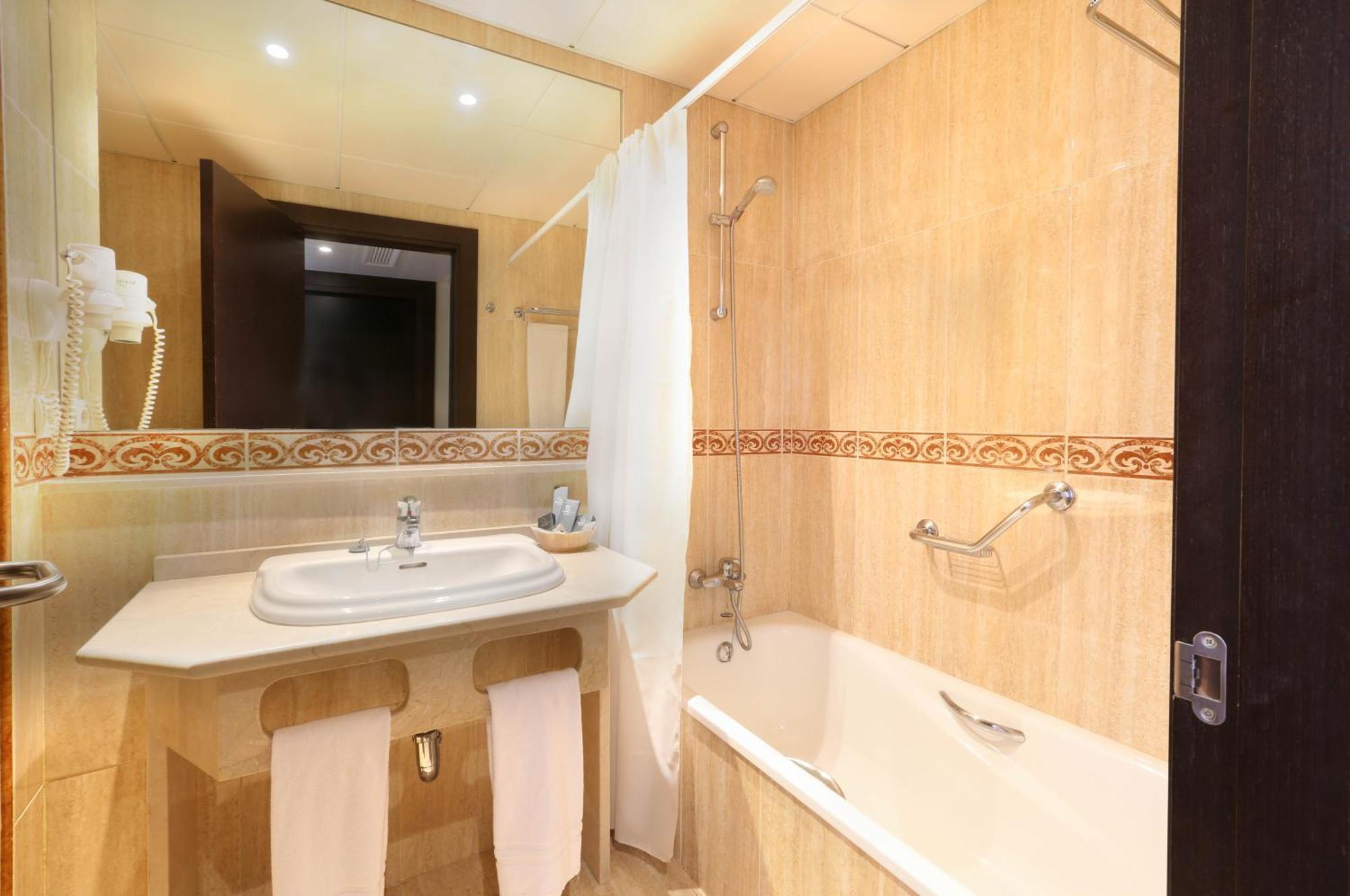 Double or Twin Room,1272648283:JPEG