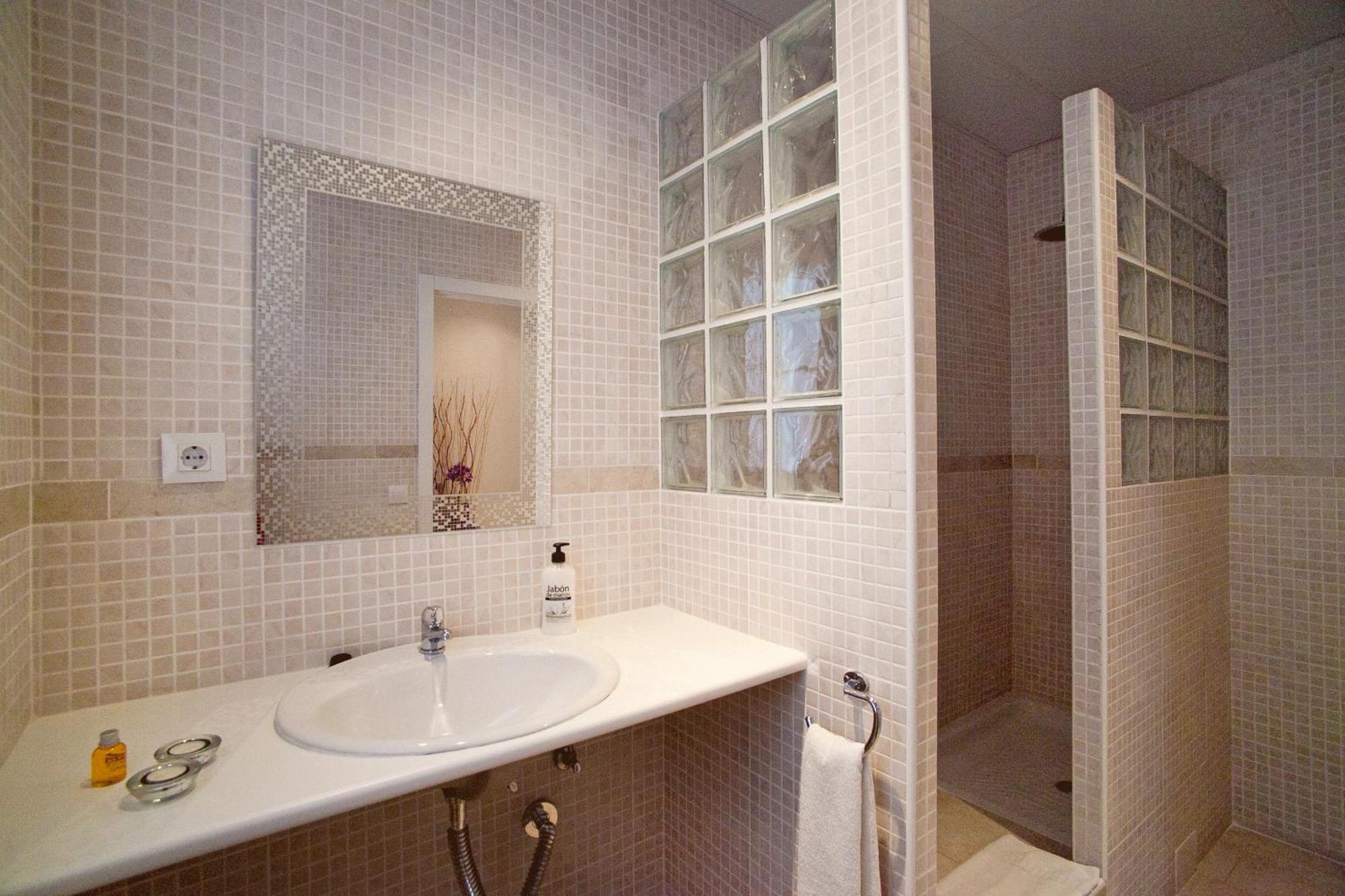 Triple Room with Balcony,693515748:JPEG