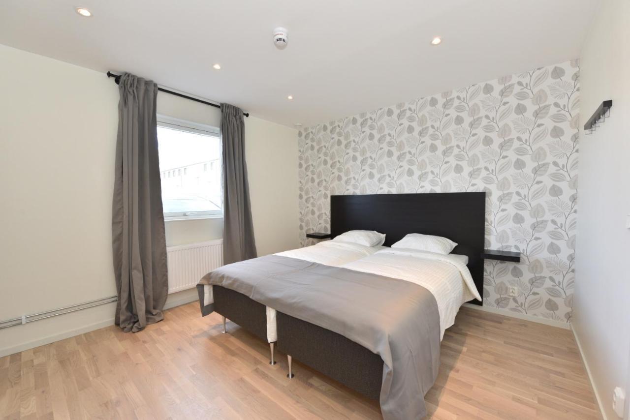 Double Room with Shared Bathroom,719669185:JPEG