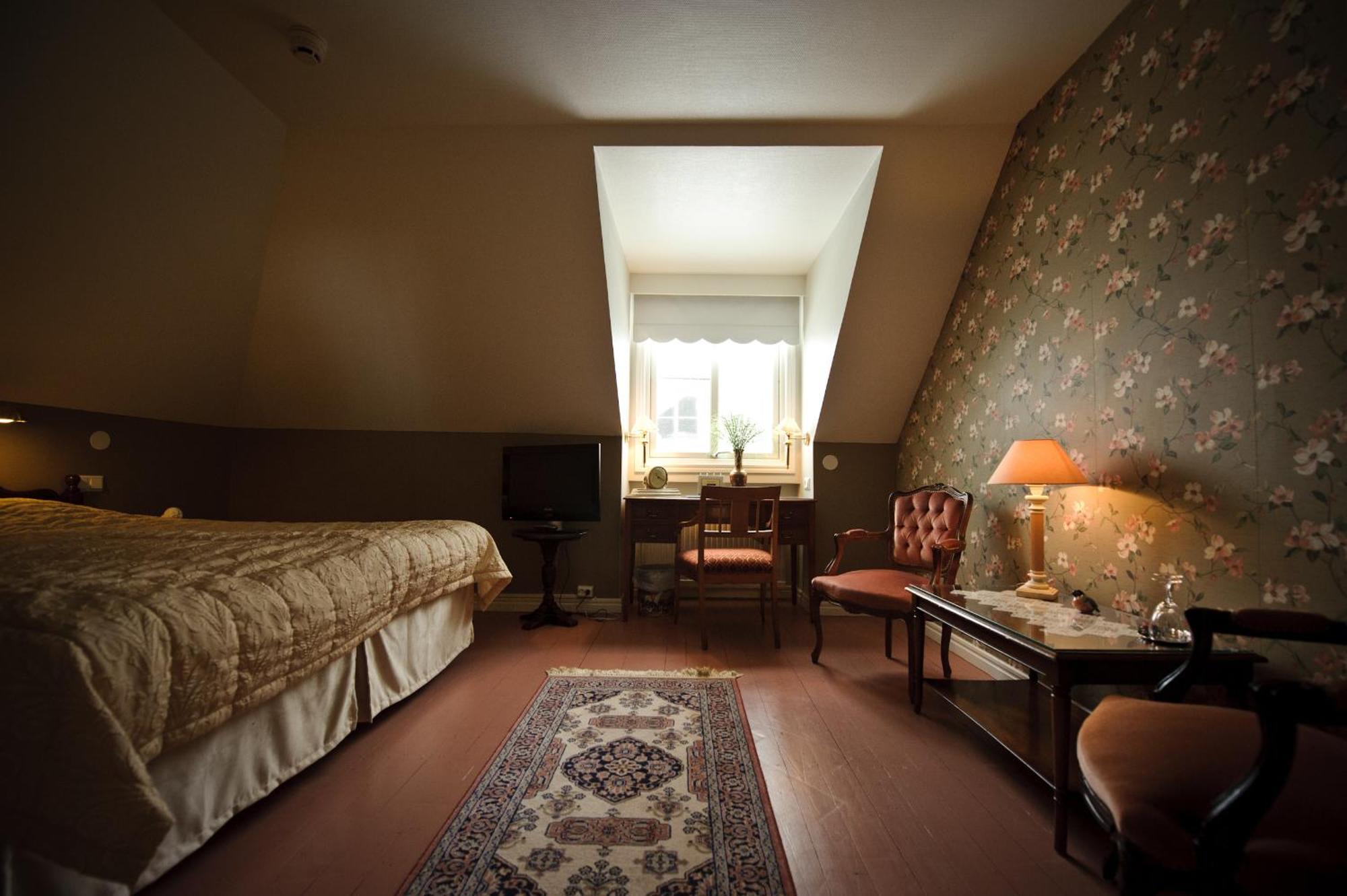 Superior Double or Twin Room,113111877:JPEG