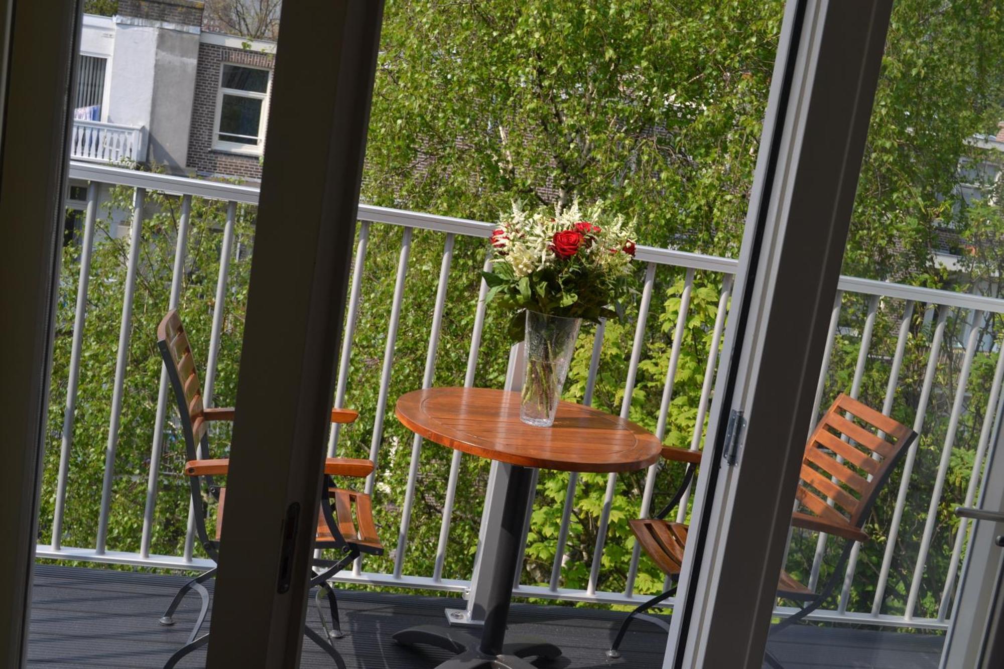 Twin Room Spa Bath Balcony Garden View
