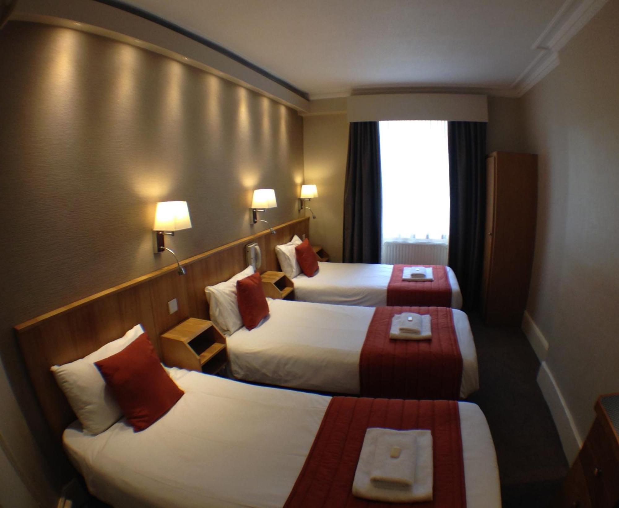 Basic Triple Room